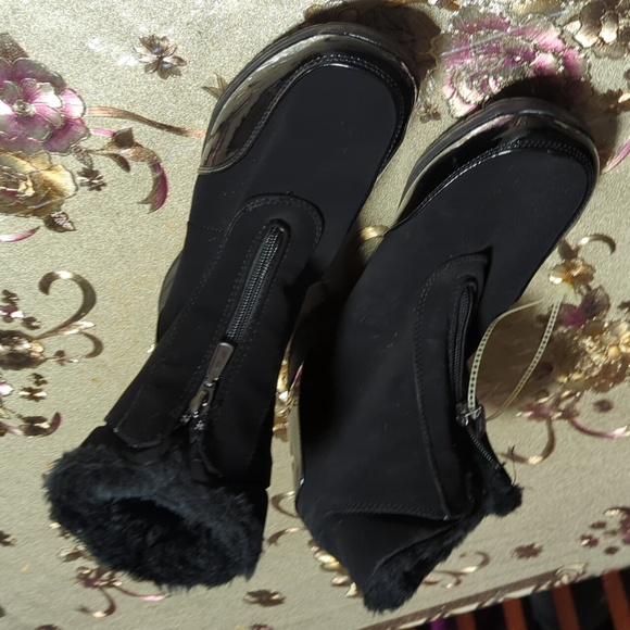 Boots for Women, Size 10M - Picture 4 of 4